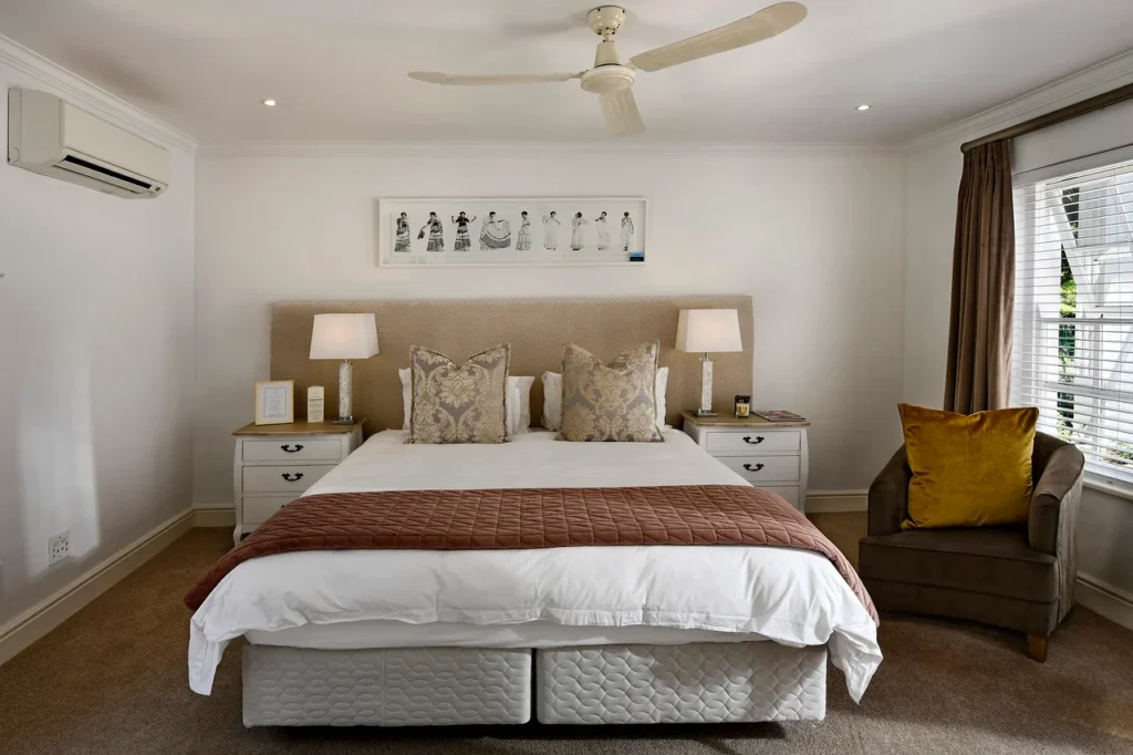 master bedroom with separate sitting area ideas