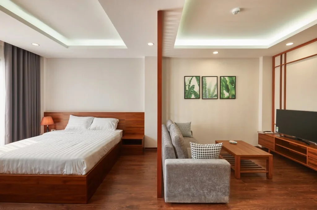 master bedroom with separate sitting area ideas