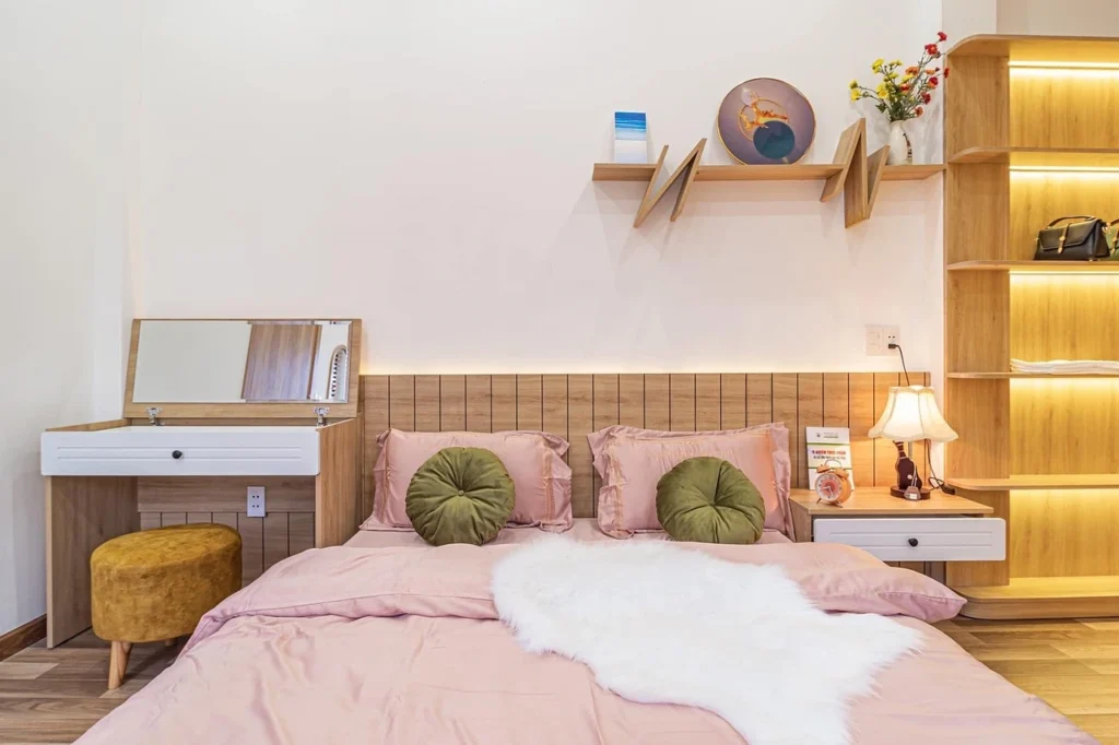 master bedroom with separate sitting area ideas