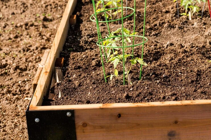 metal raised bed corners